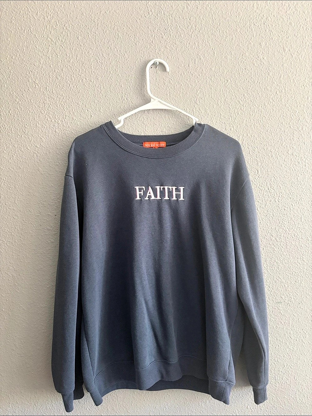 Social Society FAITH Graphic Sweatshirt in Gray Size Medium